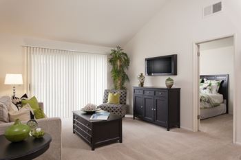 Vaulted ceilings (upstairs residences)